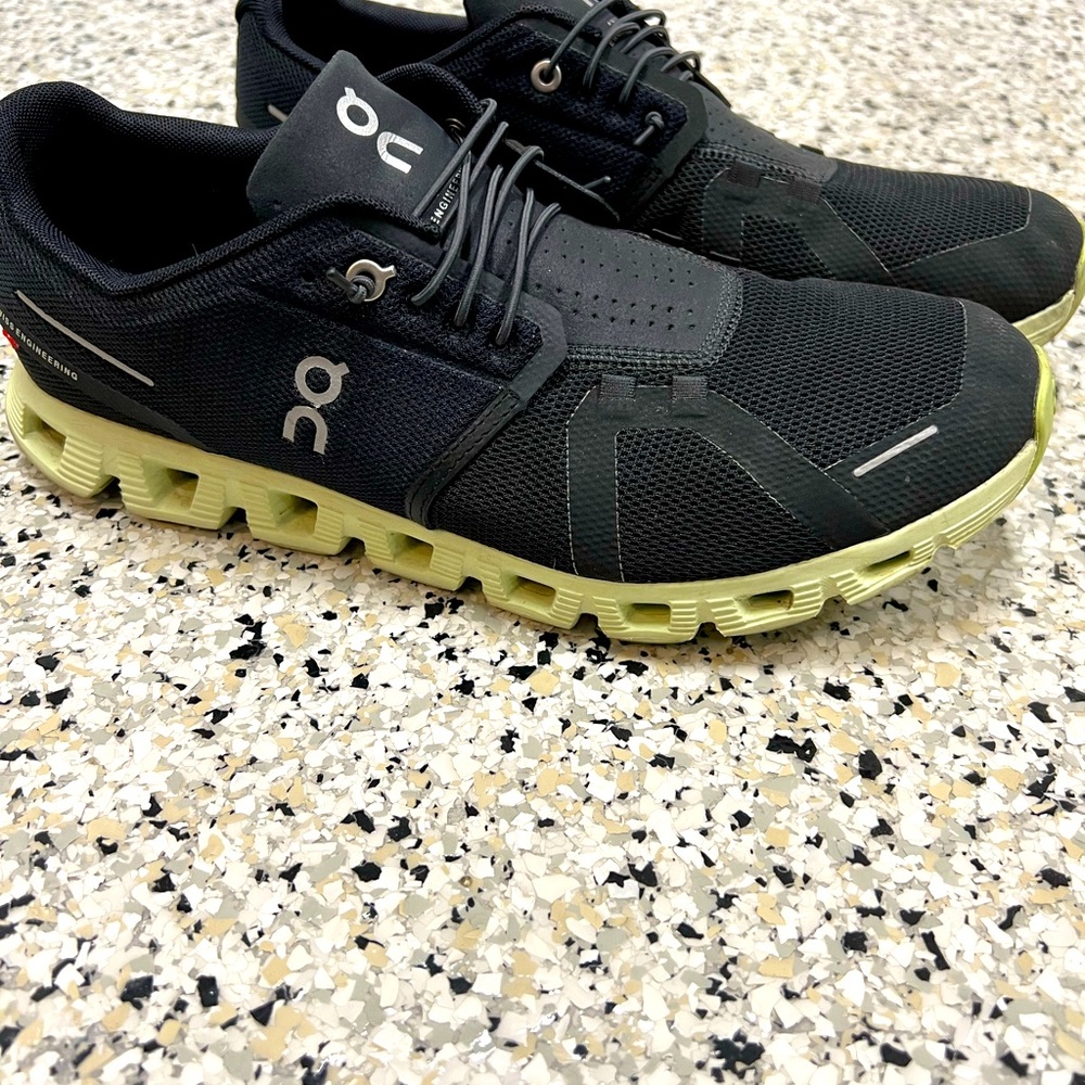 Cloud 5 Men’s Size 10.5